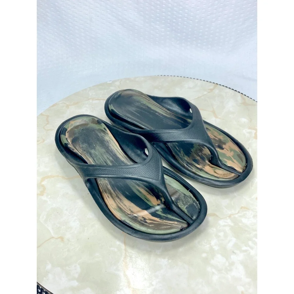 Sahara Camo Swirl Thong Flip Flop Sandals Kids 12 Black Green Casual Beach NWT